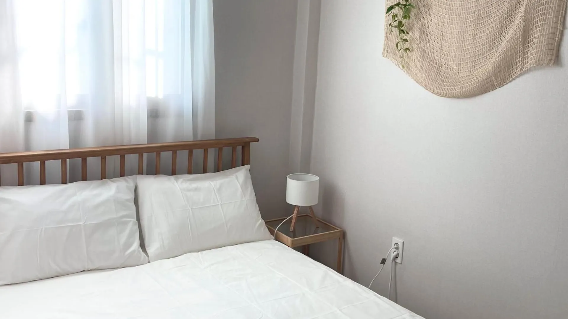 Choryang Stay#Busan Subway 6Min#Choryang Subway 3Min#Hotel Bedding#Ott