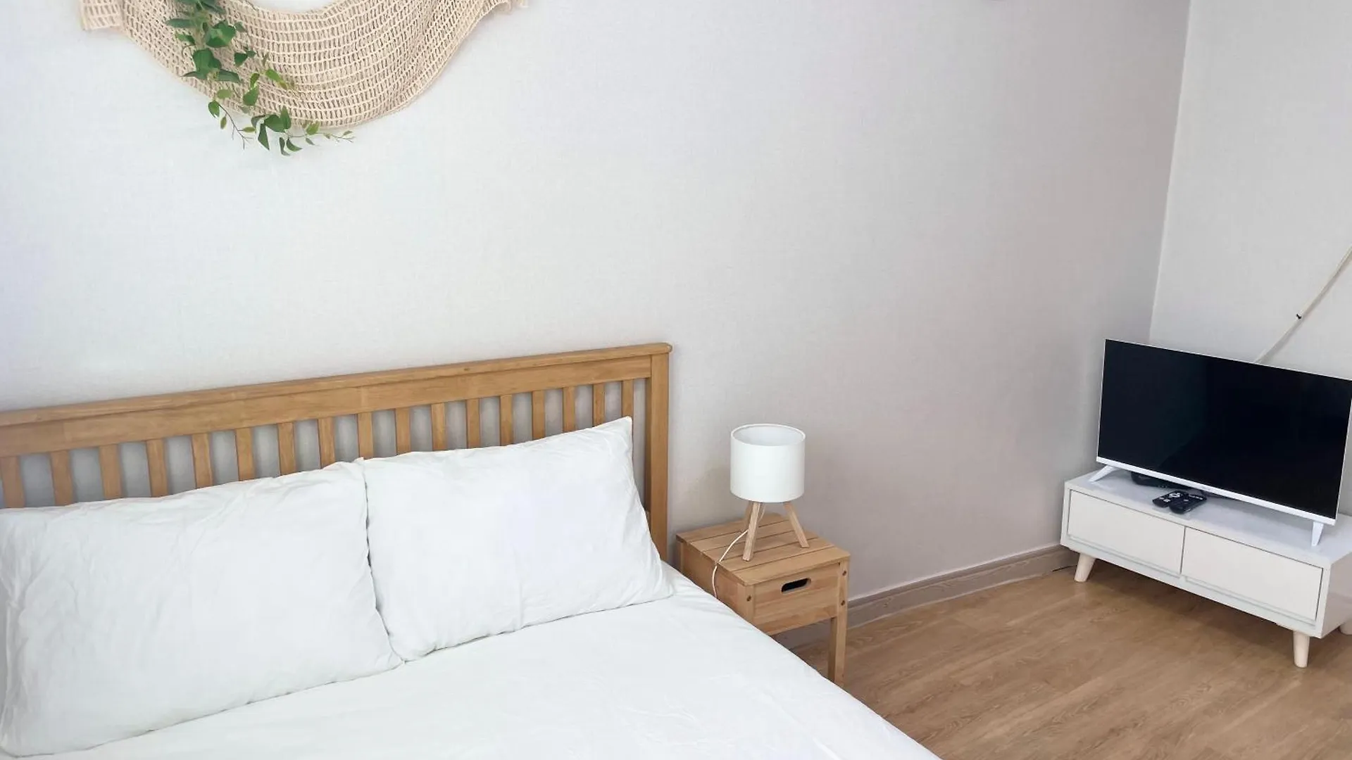 Choryang Stay#Busan Subway 6Min#Choryang Subway 3Min#Hotel Bedding#Ott 0*, Busan